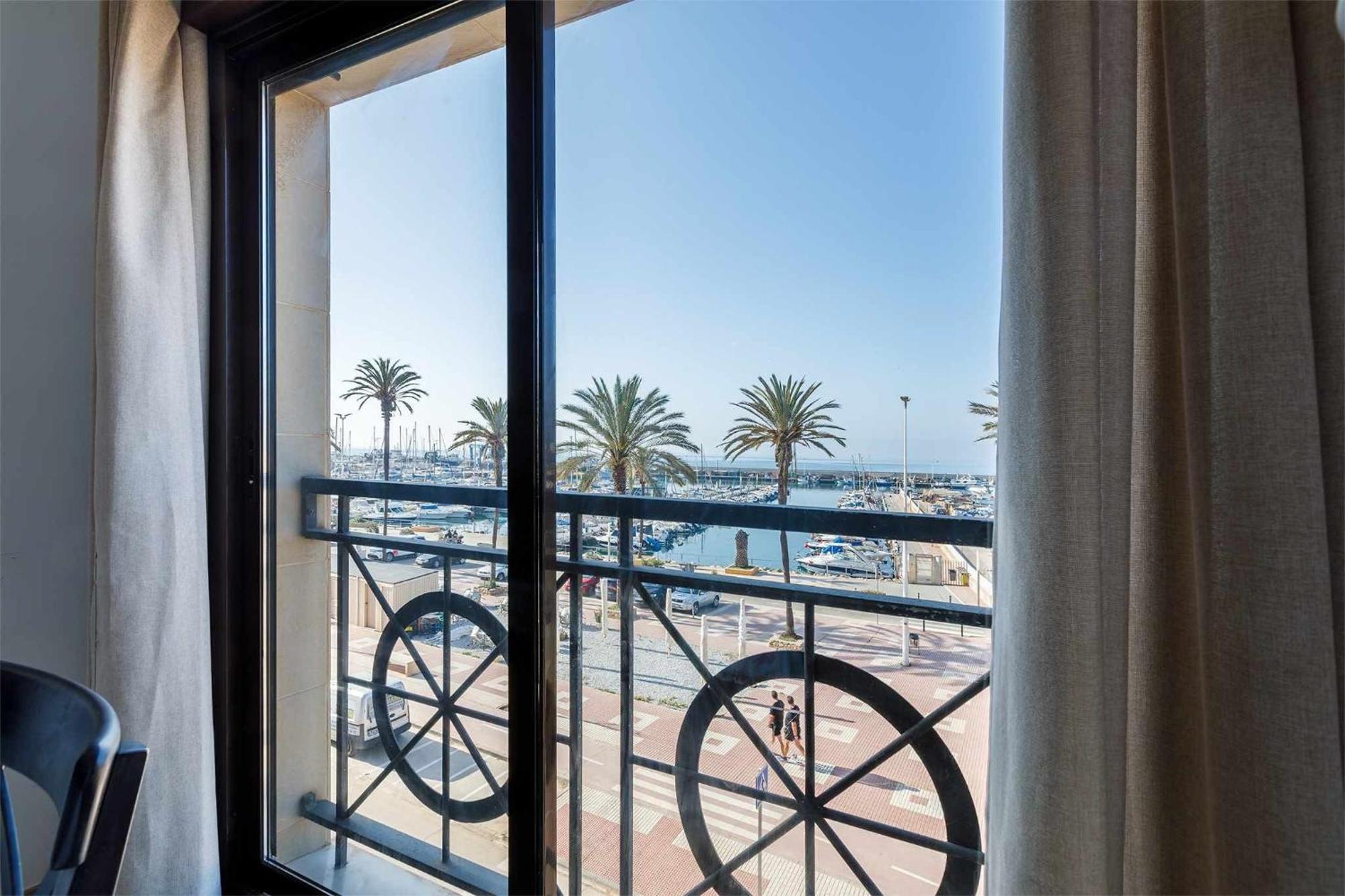 Appartement A&N Seaport 2A à Caleta De Velez Extérieur photo